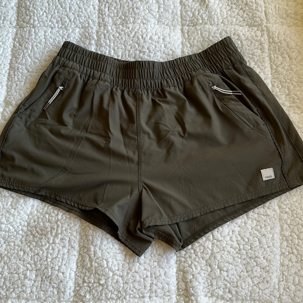 VUORI DASH HIGH RISE SHORT 3” INSEAM **LIMITED EDITION COLOR**